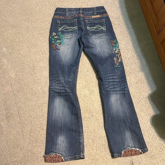 Cowgirl tuff jeans - Picture 2 of 3